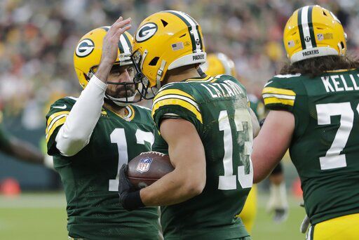 Aaron Rodgers sets team TD record as Packers hold off Browns - Chicago  Sun-Times