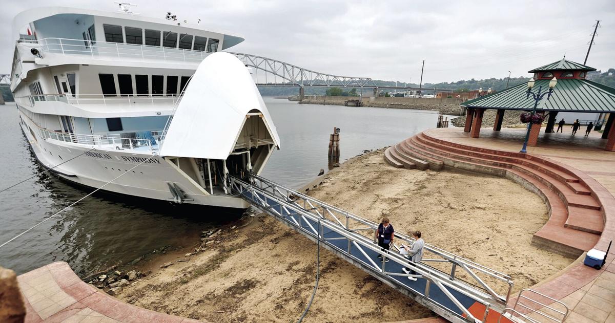DNR, cruise ship operators eye dropping Mississippi River levels ahead ...