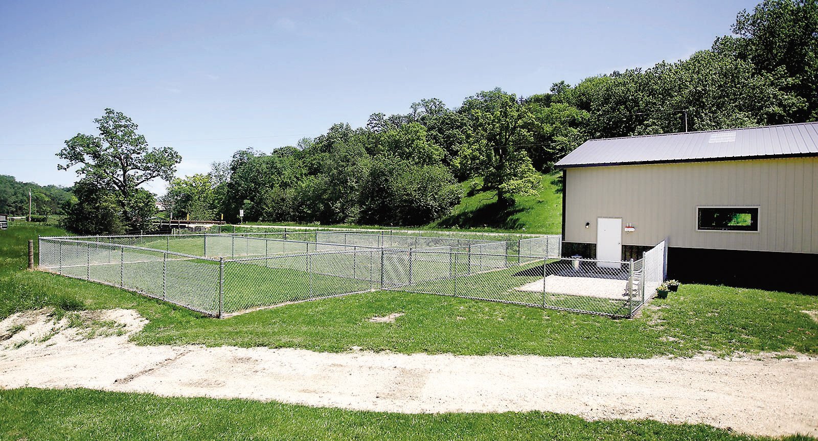 Rowan house outlet boarding kennels