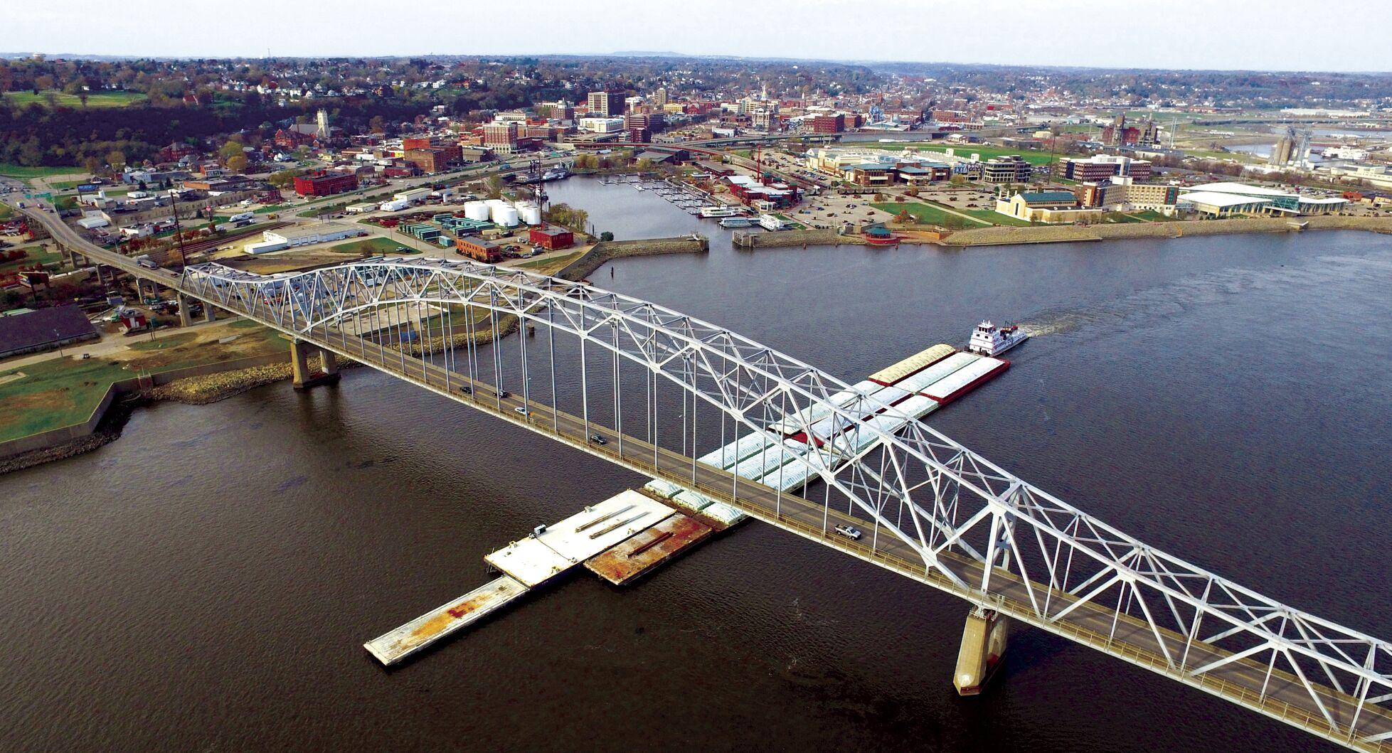Ask the TH What would happen if a barge hit the Julien Dubuque Bridge? Tristate News