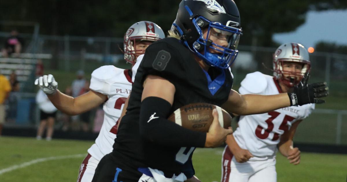 Prep football: Playoff races hit stretch run in Wisconsin | Local ...