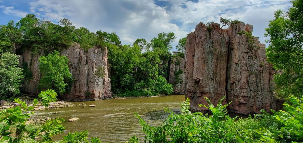 Koch South Dakota Edge and transition Features