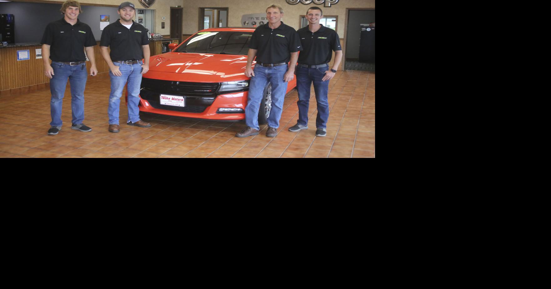 Dyersville auto dealership reaches major milestone Tristate News