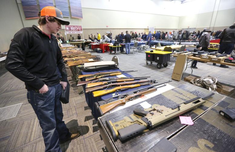 Hundreds attend gun, knife show in Dubuque Tristate News