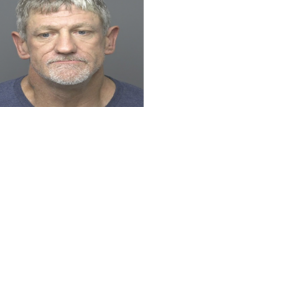 Police: Man threatened woman with knife during Dubuque disturbance