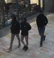 Tres adolescentes son sospechosos del tiroteo en Christiana Mall