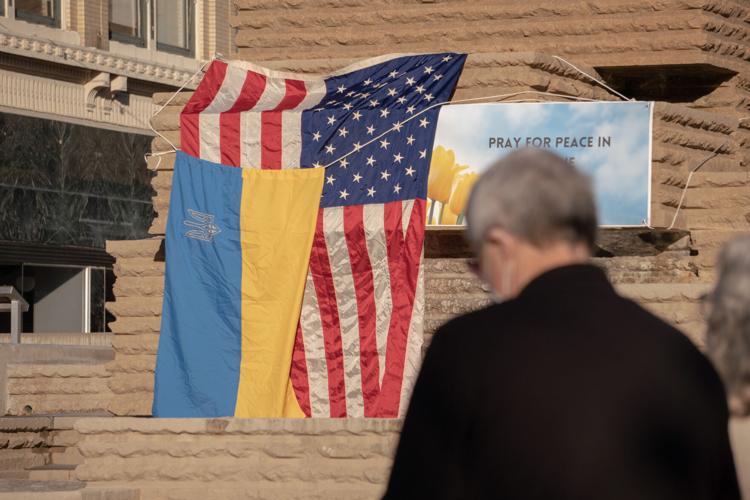 Ukranian and American flag