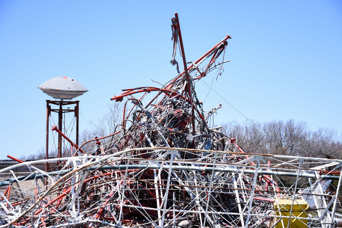 TV Tower in Fordland, Missouri collapses, killing 1 worker
