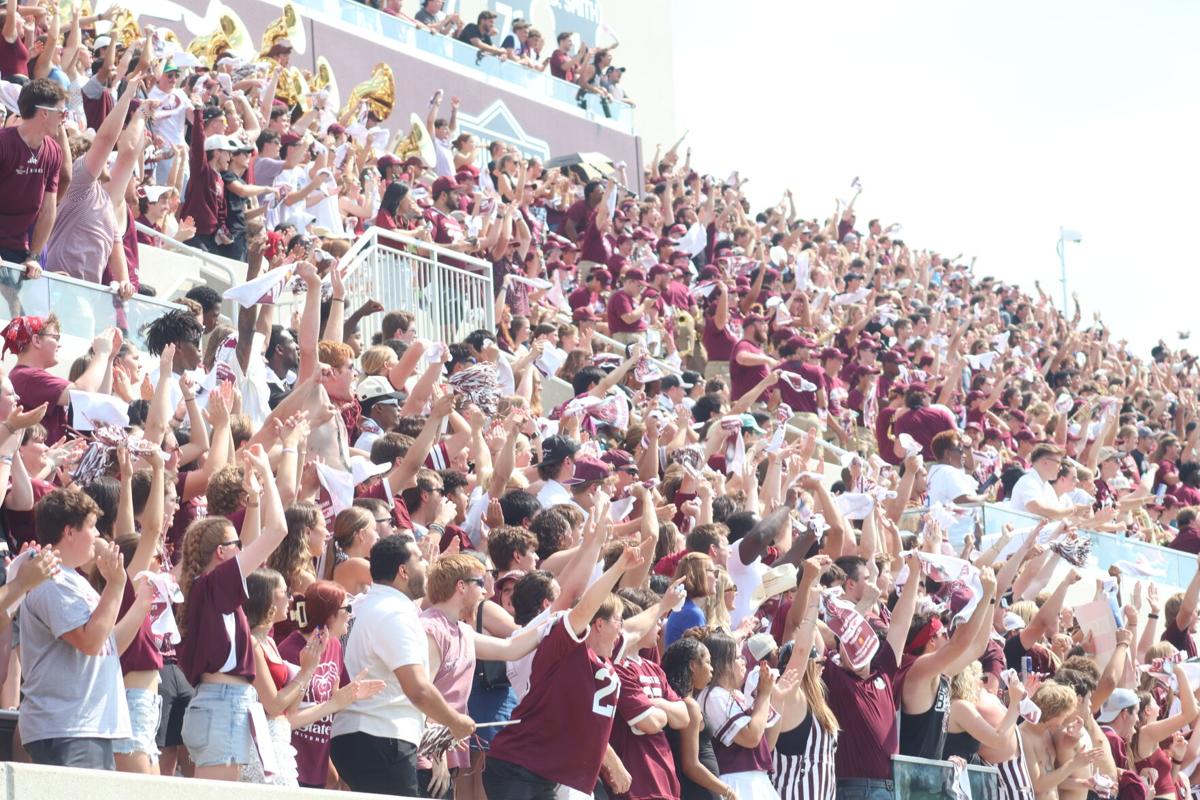 Football attendance soars in first two FBS home games | Sports |  the-standard.org, image size:1200x800