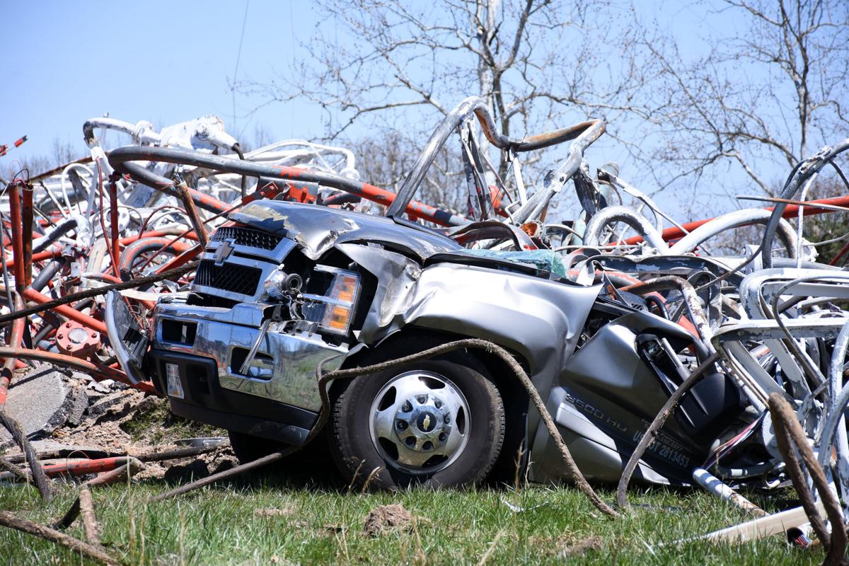 TV Tower in Fordland, Missouri collapses, killing 1 worker
