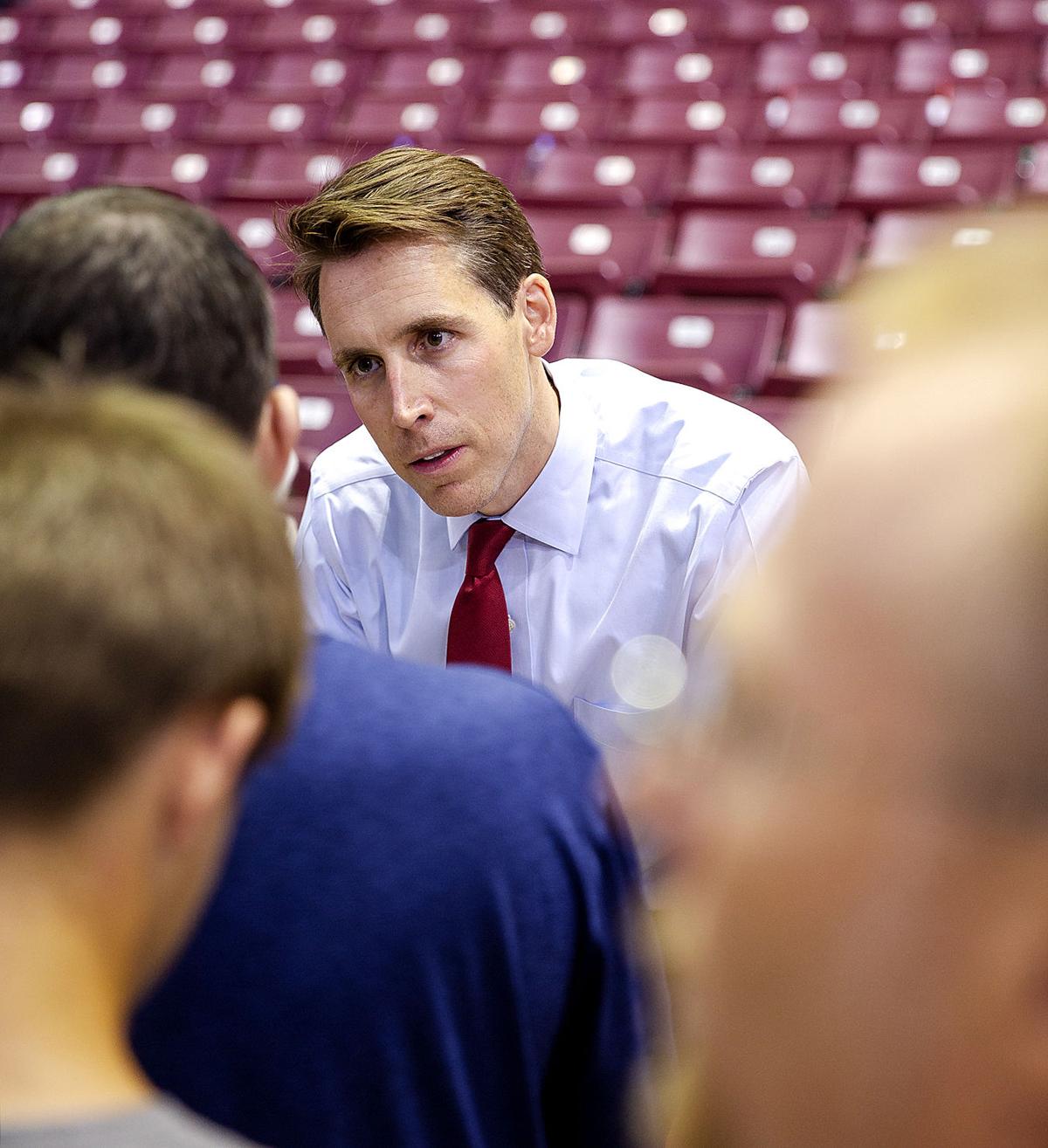 President Trump calls for Missourians to vote Hawley into ...