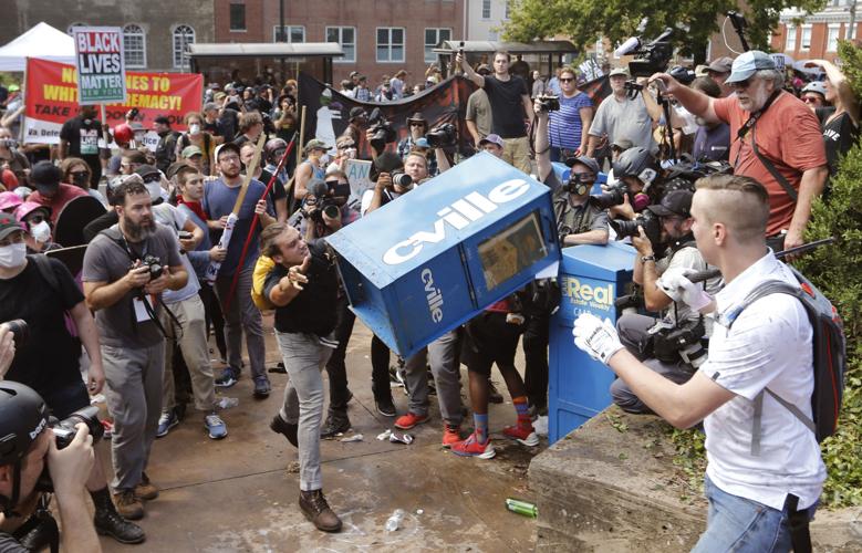 APTOPIX Confederate Monuments Protest