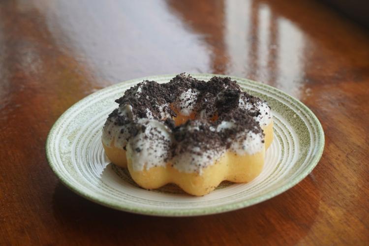 Domochi cookies and cream donut