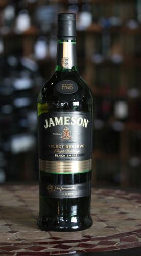 Whiskey guide - Jameson black label (vertical ...