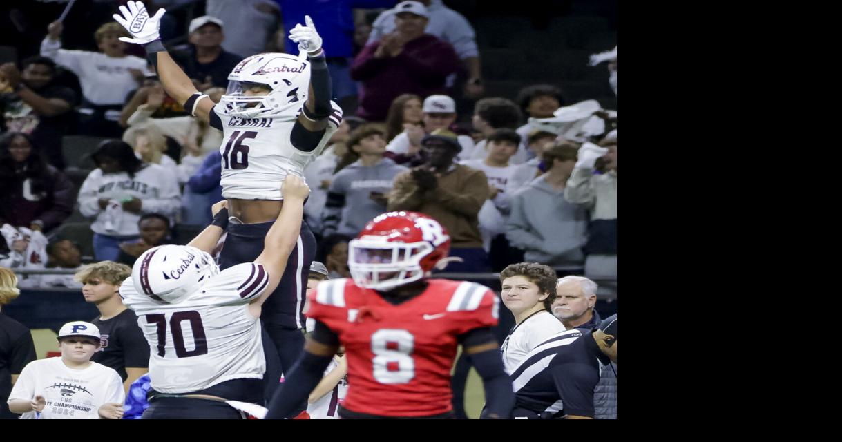 Central dominates wins first football title in 58 years | High School ...