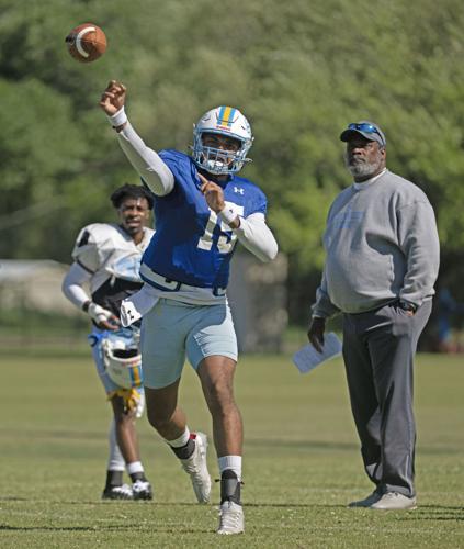 BR.southernfootball.040424 HS 044.jpg