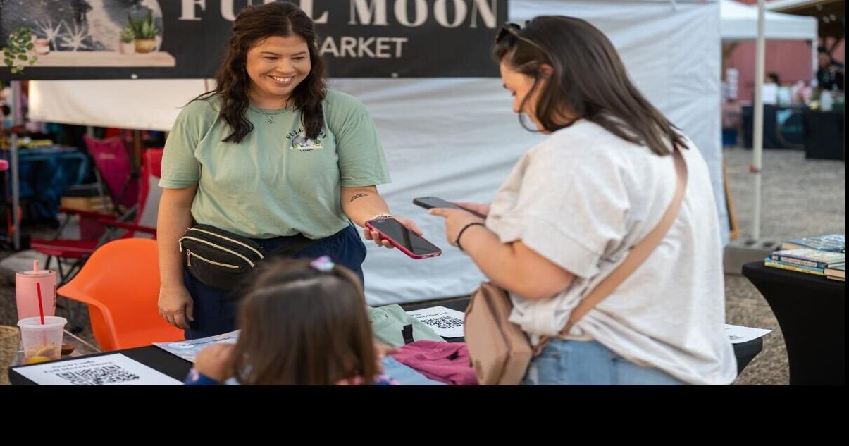 Full Moon Market unites artists to promote Plaquemine