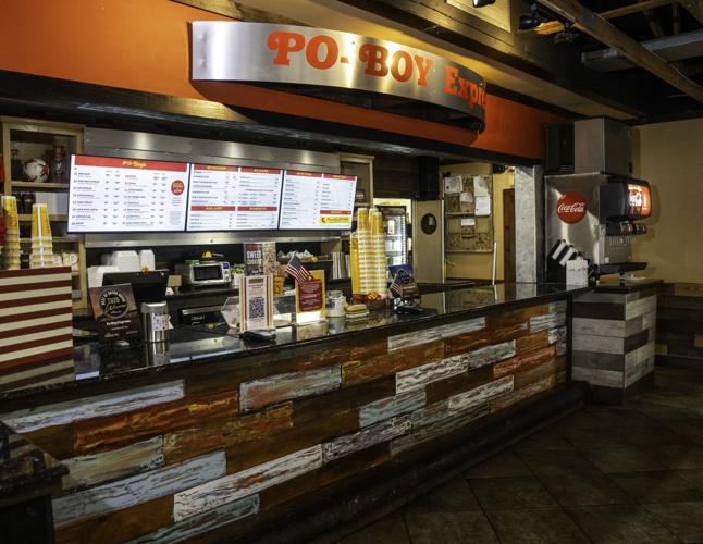 BR.poboyexpressliv.adv_3884 MJ.JPG