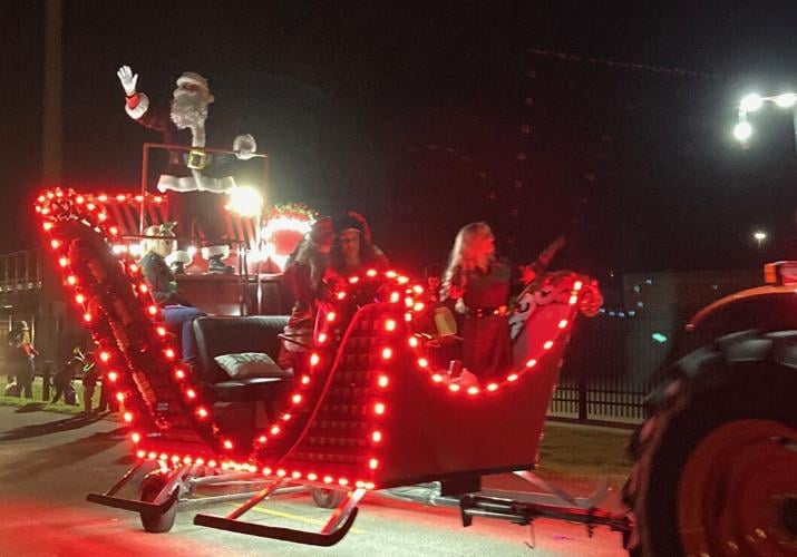 Hammond Christmas parade lights up the night Livingston/Tangipahoa
