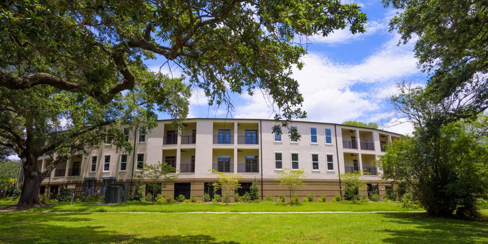 Lake Vista condo project in New Orleans, once seen as a boon for