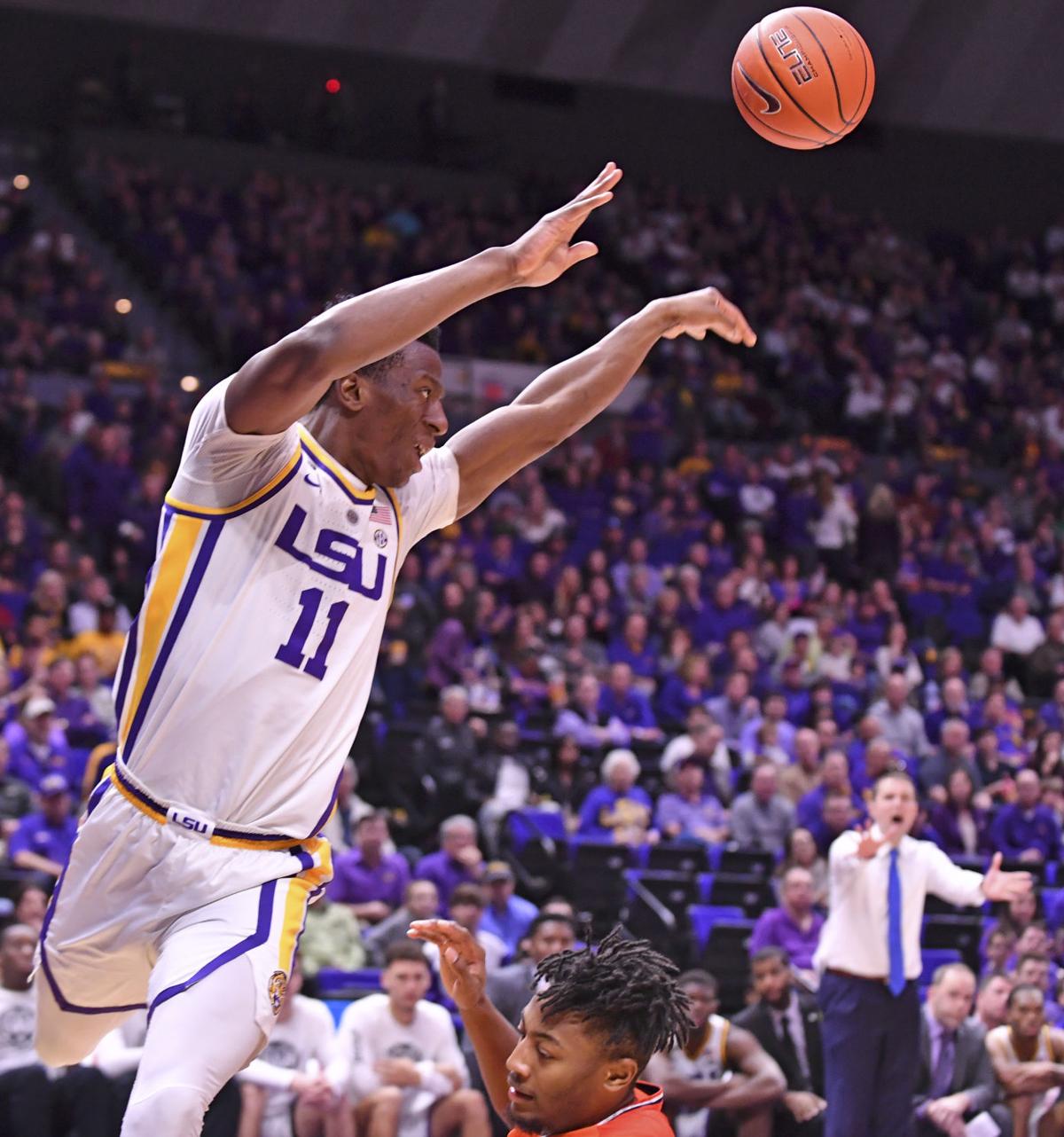 lsuauburnbasketball.021019 HS 1546.JPG
