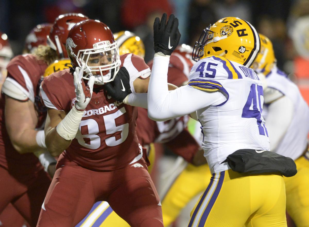 lsuarkansasfootball.111118_HS_604