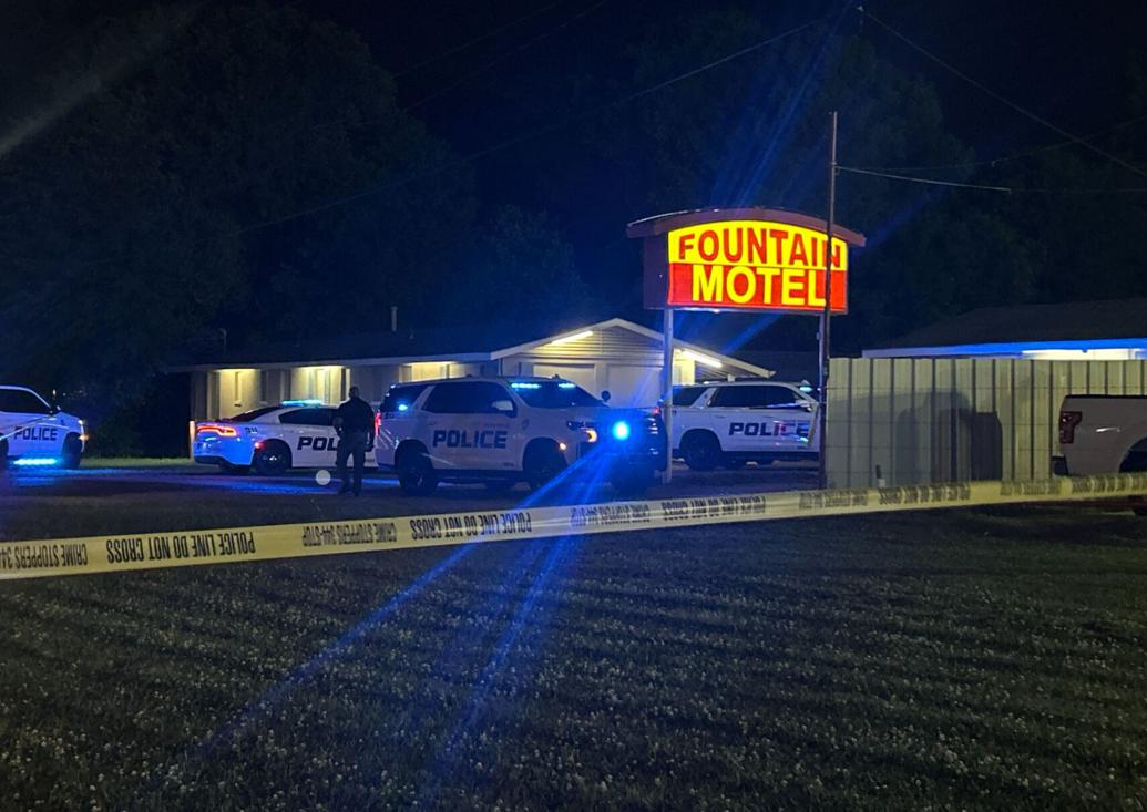 2 killed in shooting in Airline Highway motel parking lot, Baton Rouge