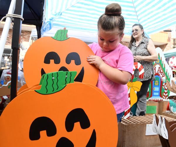 Denham Springs ushers in fall with downtown festival Livingston