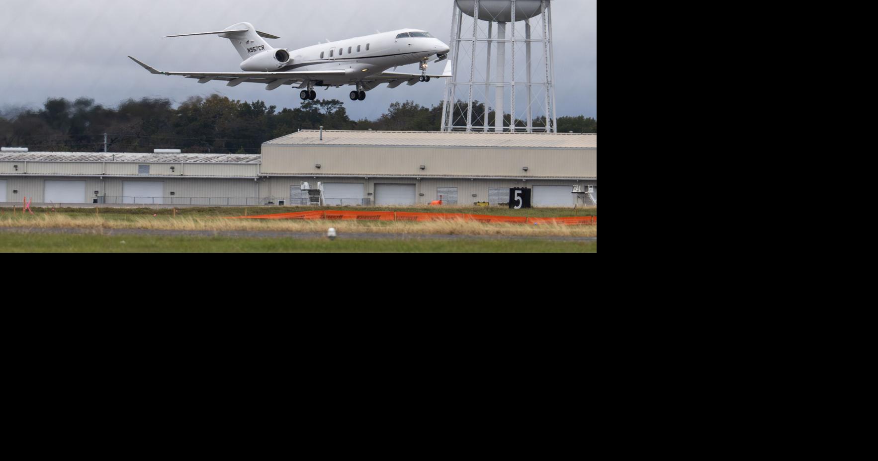 All flights delayed at Baton Rouge airport after landing gear issue with a small plane