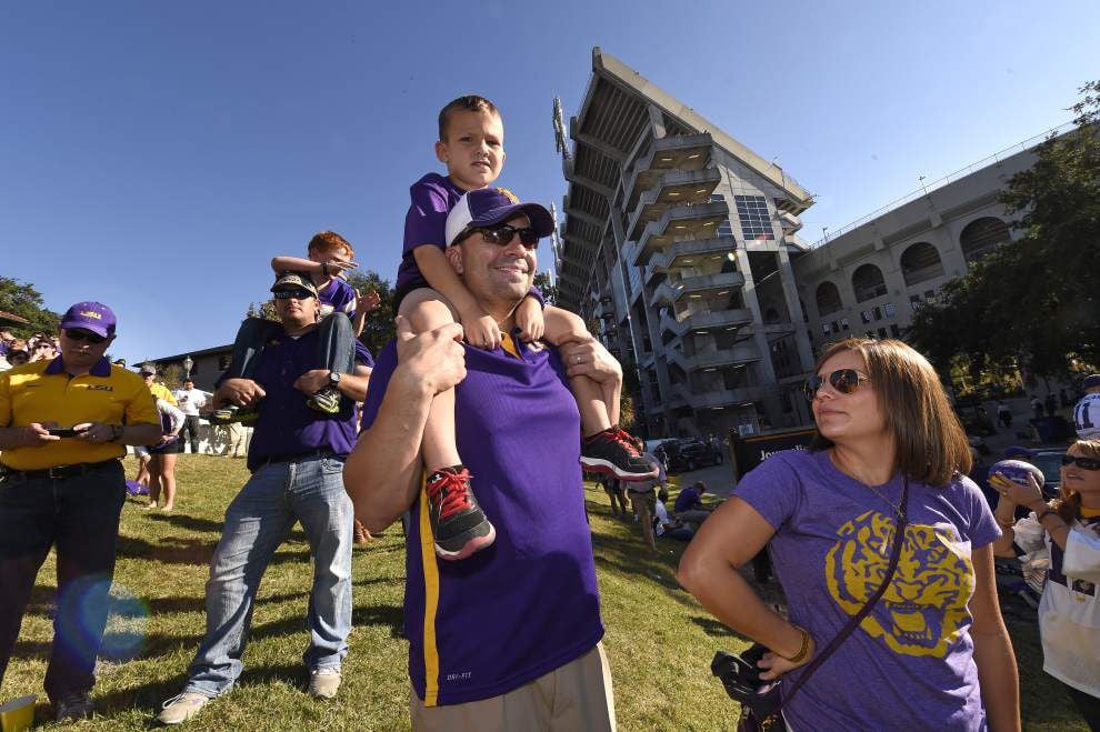 Photos: LSU takes on Ole Miss _lowres