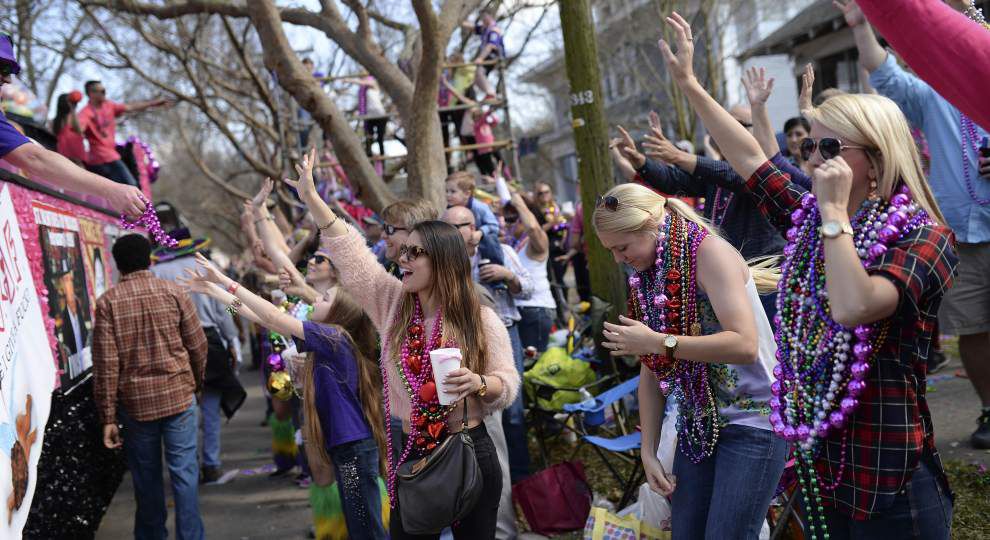 Photos: Pink wigs, beads, jackets, more; Spanish Town parade draws ...