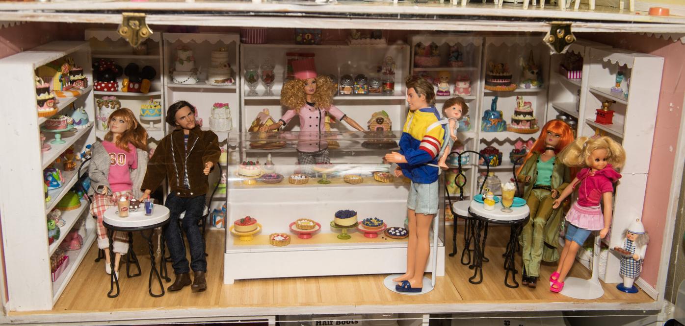 Barbie yoga  Barbie diorama, Doll clothes barbie, Barbie dolls