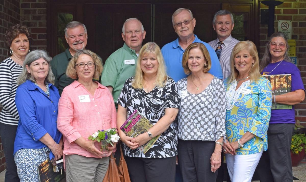 Par.BotanicGardenVolunteers.0517.JPG