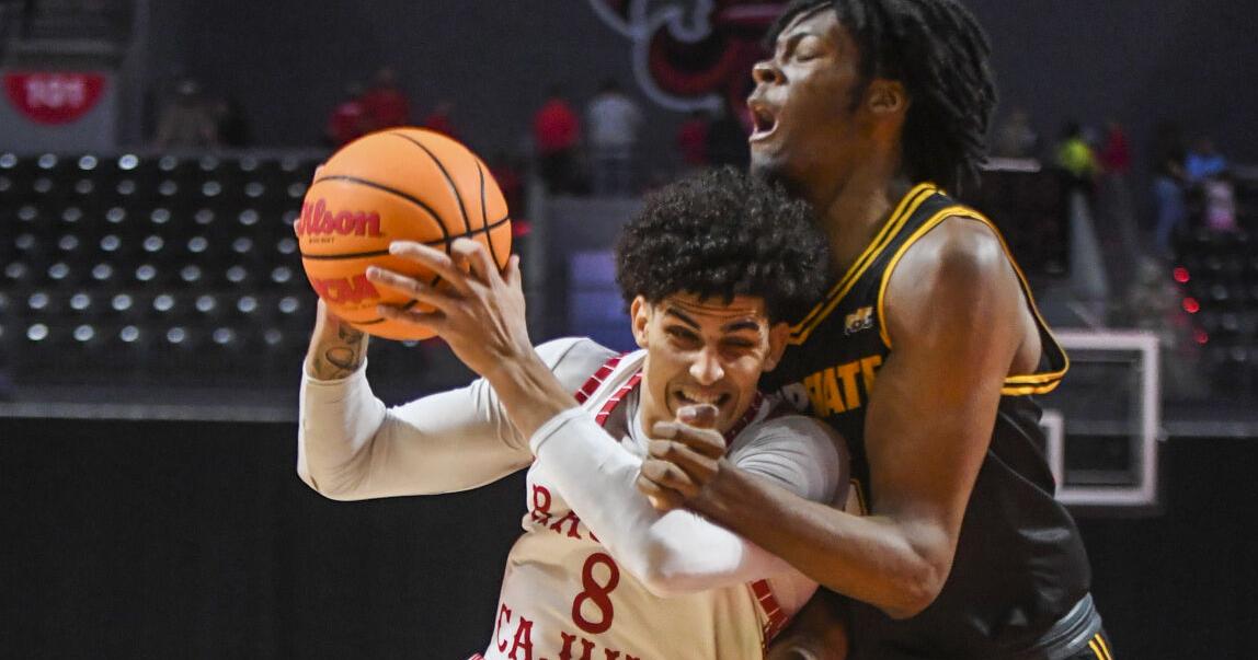 Cajuns surge late for road victory over Coastal Carolina | UL Ragin ...