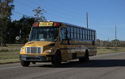 BR.filefirststudentbus.adv HS 001.JPG