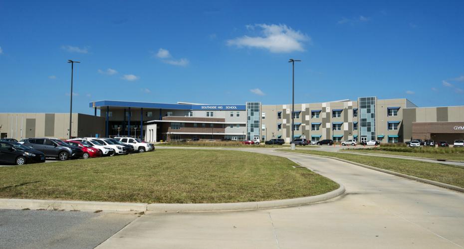 Southside High to close for 2 weeks; 11 of students quarantined due to