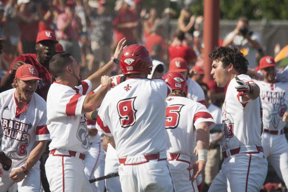 Ragin’ Cajuns rally for more late-game magic, stun host Houston 2-1 to move a win away from the super regional round _lowres