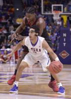 Checking things out: LSU freshman Tremont Waters applies for early entry into NBA draft