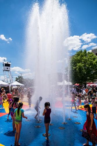 Fest Intl 2016 2 for Red