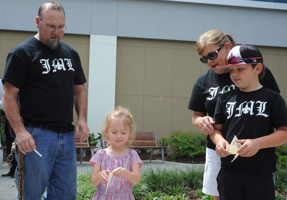 Butterflies released in Lafayette to honor organ, tissue and cornea donors _lowres