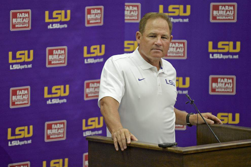 Video: Miles not looking to stop LSU's RB by committee approach _lowres