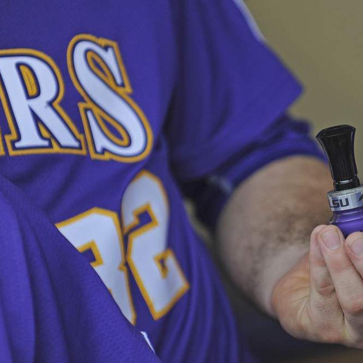 Duck Dynasty Star Jase Robertson Gives Lsu Baseball Team A Pregame Speech Lsu Theadvocate Com