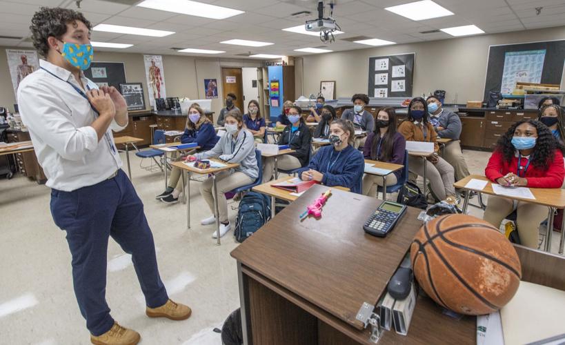 Zachary students return to school with masks on, ready to learn
