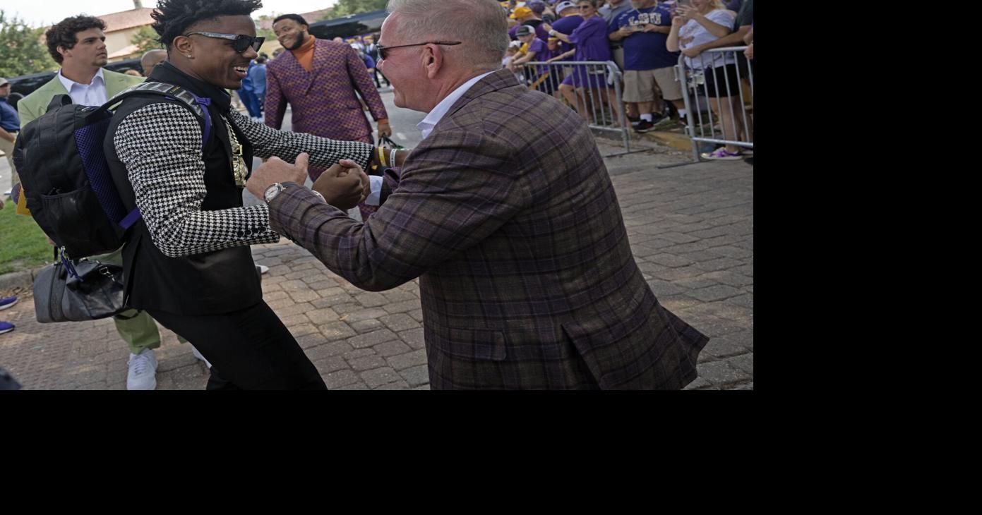Brian Kelly reflects on death of former LSU receiver Kyren Lacy. 'He was a bright star'
