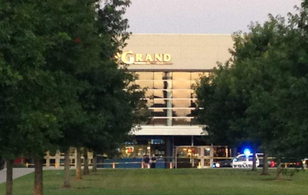 Three dead, including gunman, 9 injured after Lafayette movie theater shooting; shooter killed himself when police arrived _lowres