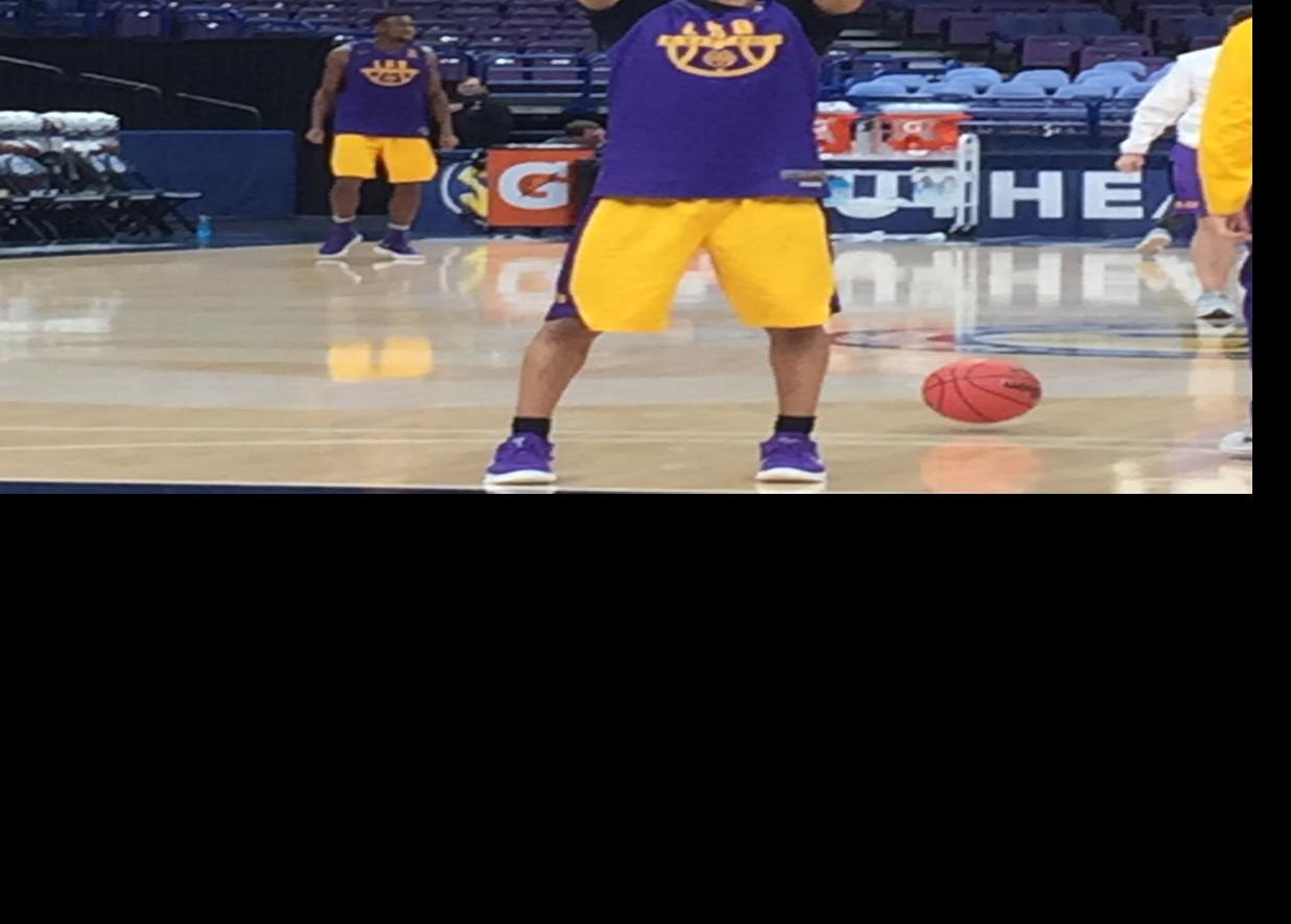 Lsu Point Guard Tremont Waters Has Broken Nose Practices With