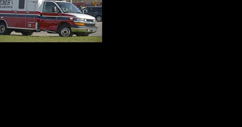 Six injured in car crash, five critically, outside Zachary - Vimarsana News