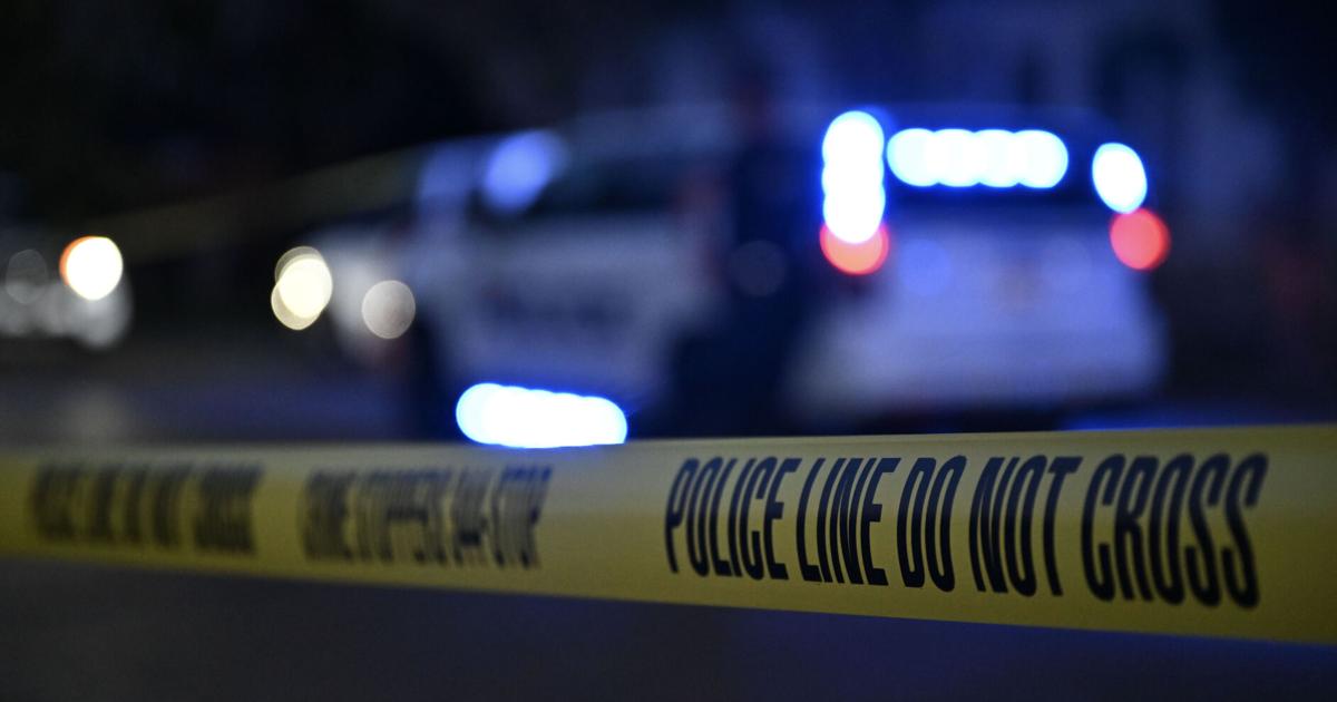 Bundesbeamte der Einwanderungsbehörde schießen und verletzen zwei Menschen ...