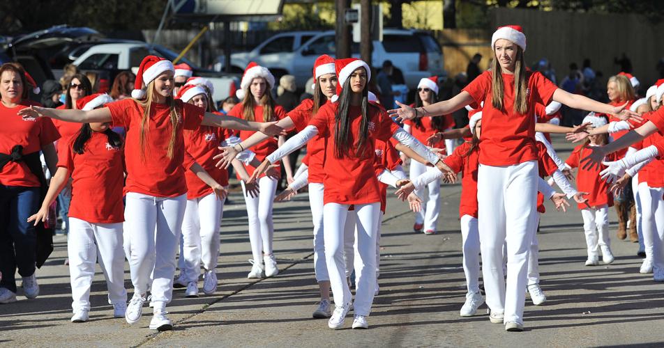 Denham Christmas parade rolls Livingston/Tangipahoa