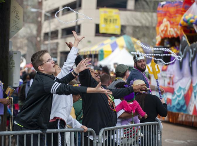 King Gabriel kicks off Mardi Gras parades in Lafayette | Entertainment
